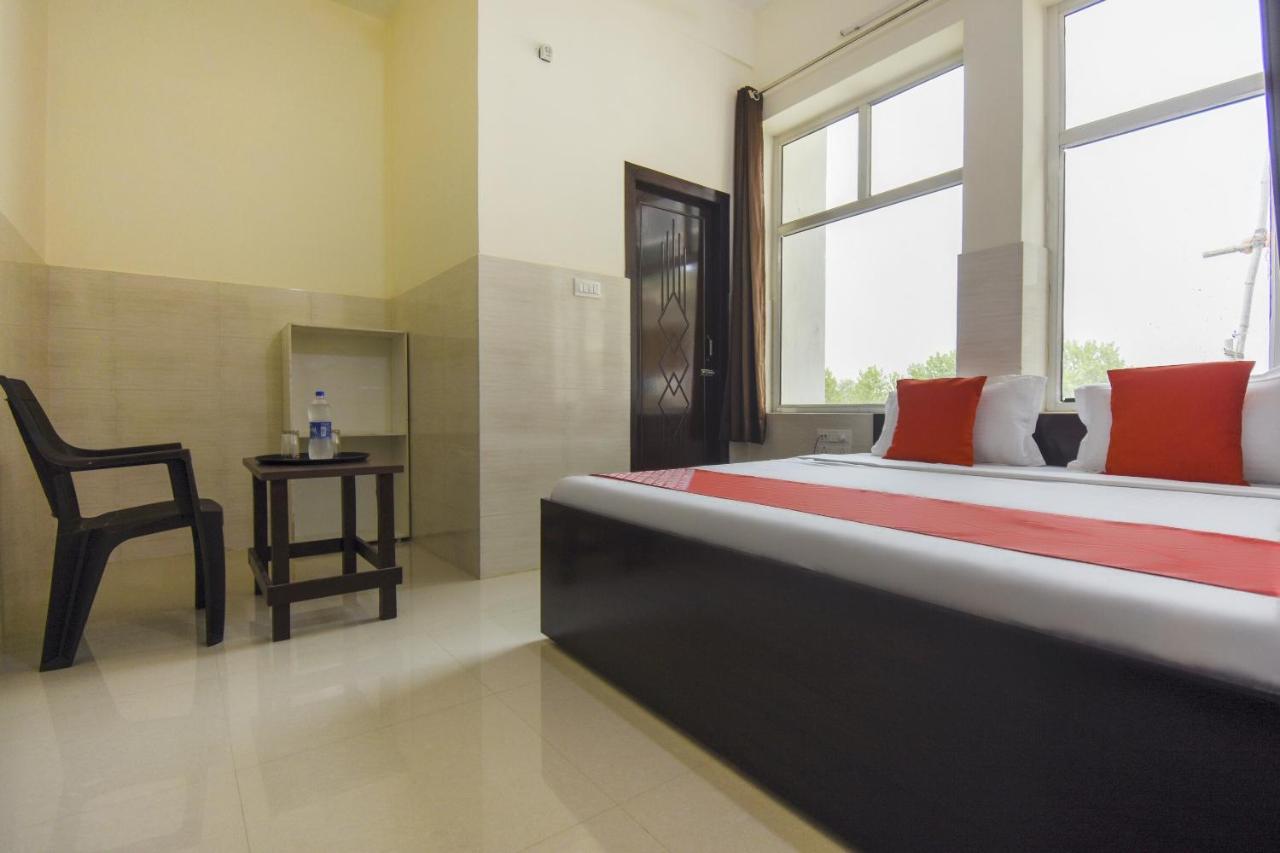 Flagship 75751 Hotel Surya Bahadrabad Zewnętrze zdjęcie
