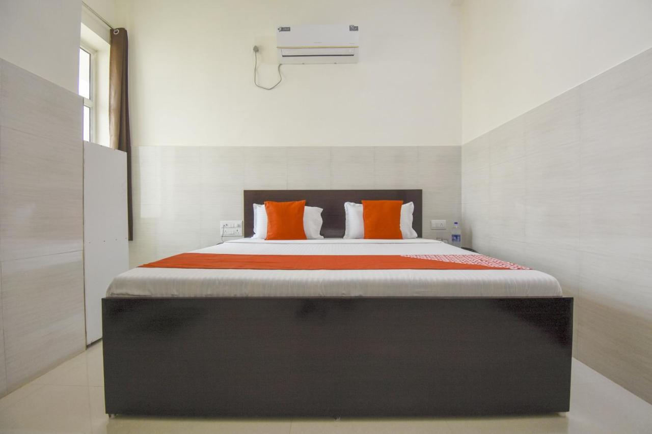 Flagship 75751 Hotel Surya Bahadrabad Zewnętrze zdjęcie