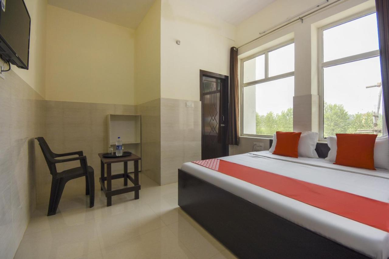 Flagship 75751 Hotel Surya Bahadrabad Zewnętrze zdjęcie